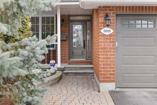 5849 Gladewoods PL, Orleans - Convent Glen And Area, ON K1W 1G6