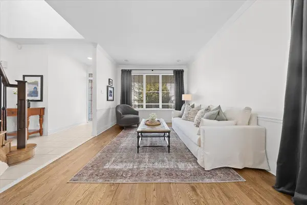 5849 Gladewoods PL, Orleans - Convent Glen And Area, ON K1W 1G6