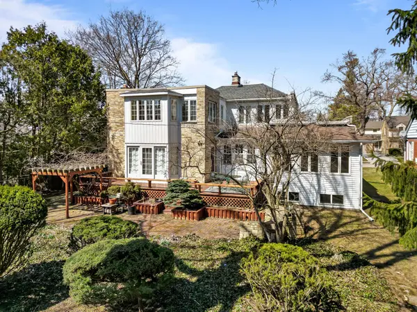 15 Mayfair DR, London East, ON N6A 2M7