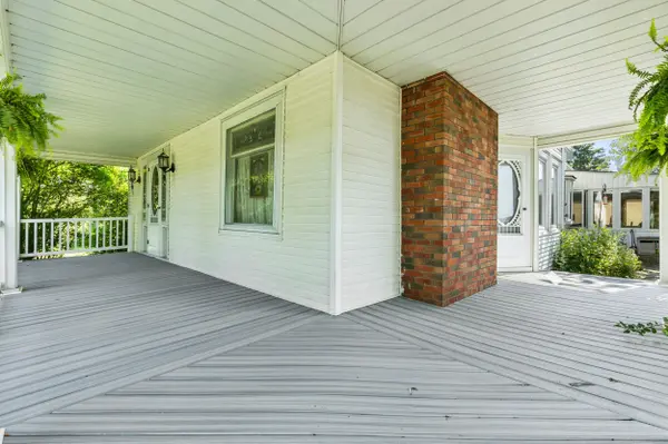 3362 Montrose RD, Fort Erie, ON L3B 5N7