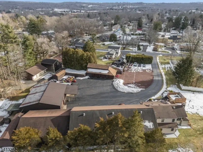 5 Larison Ln, East Amwell Twp., NJ 08551