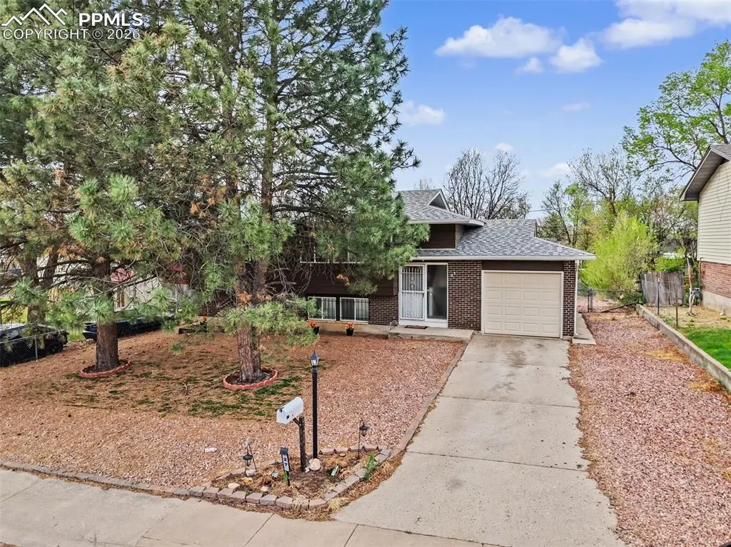 27 McBurney BLVD, Colorado Springs, CO 80911