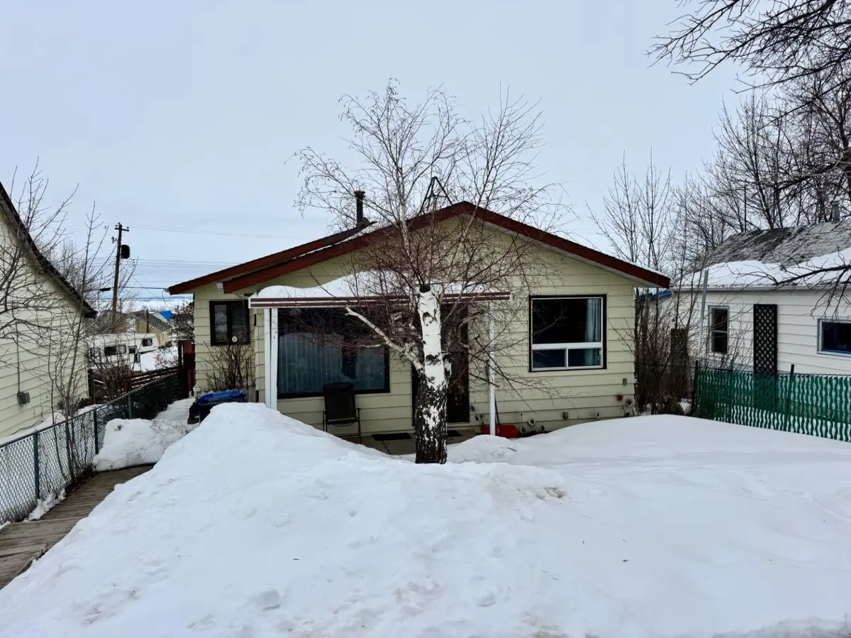 4905 46 AVE, Spirit River, AB T0H 3G0