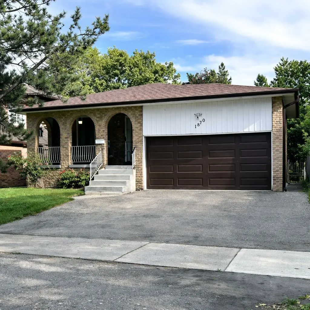 1870 Rosefield RD, Pickering, ON L1V 3H6