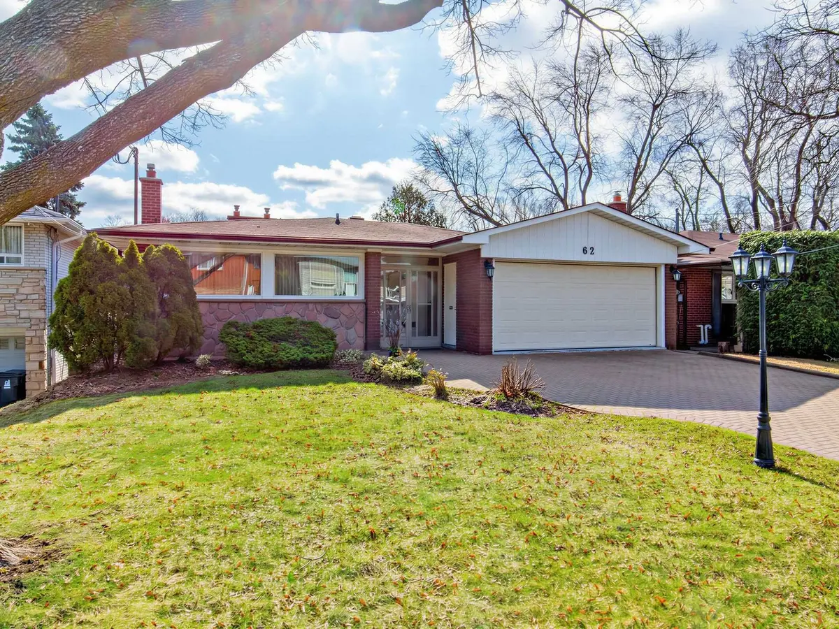 62 Felicity DR #Main, Toronto E09, ON M1H 1E3