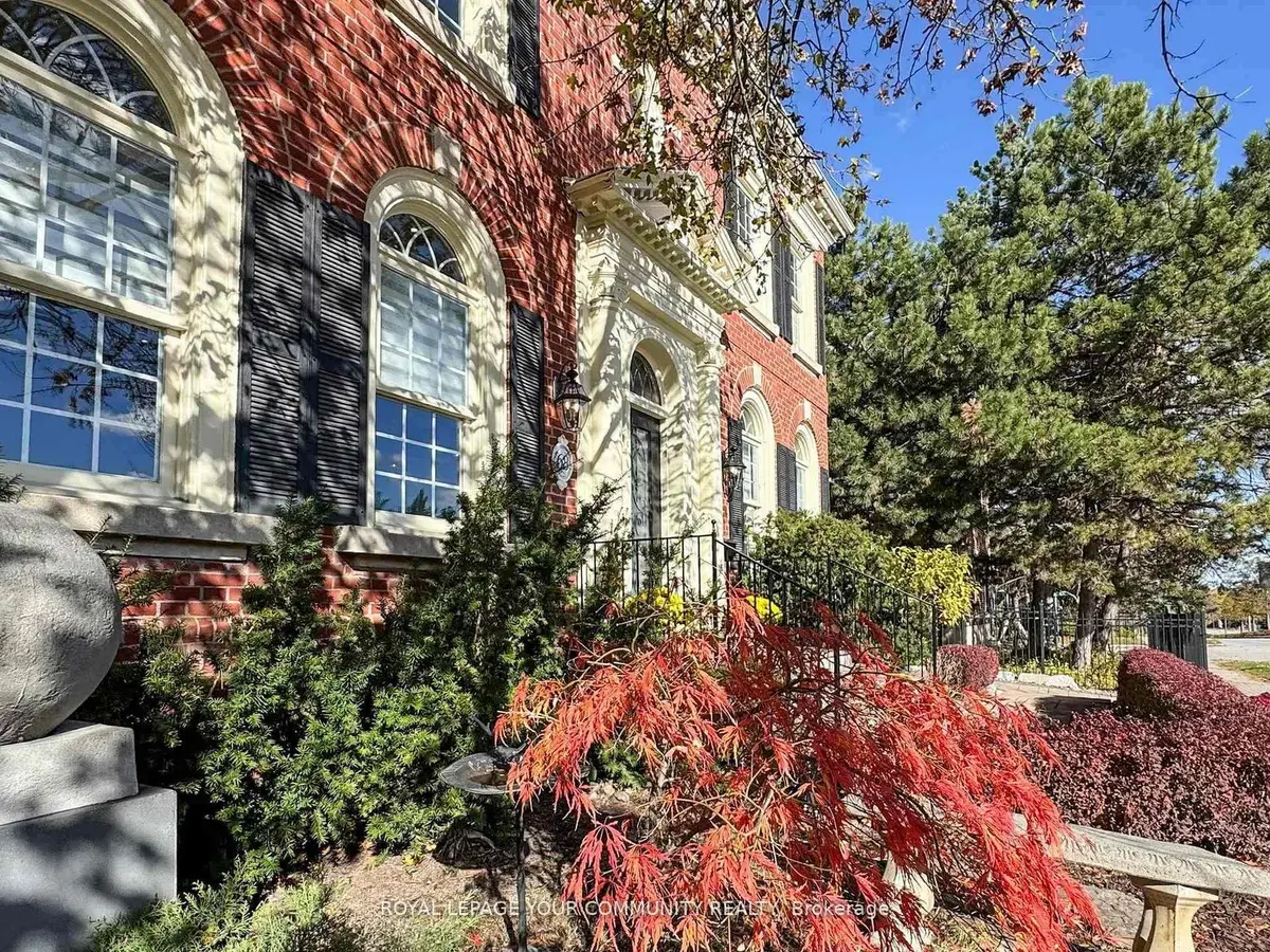 68 Regent ST, Richmond Hill, ON L4C 9C5