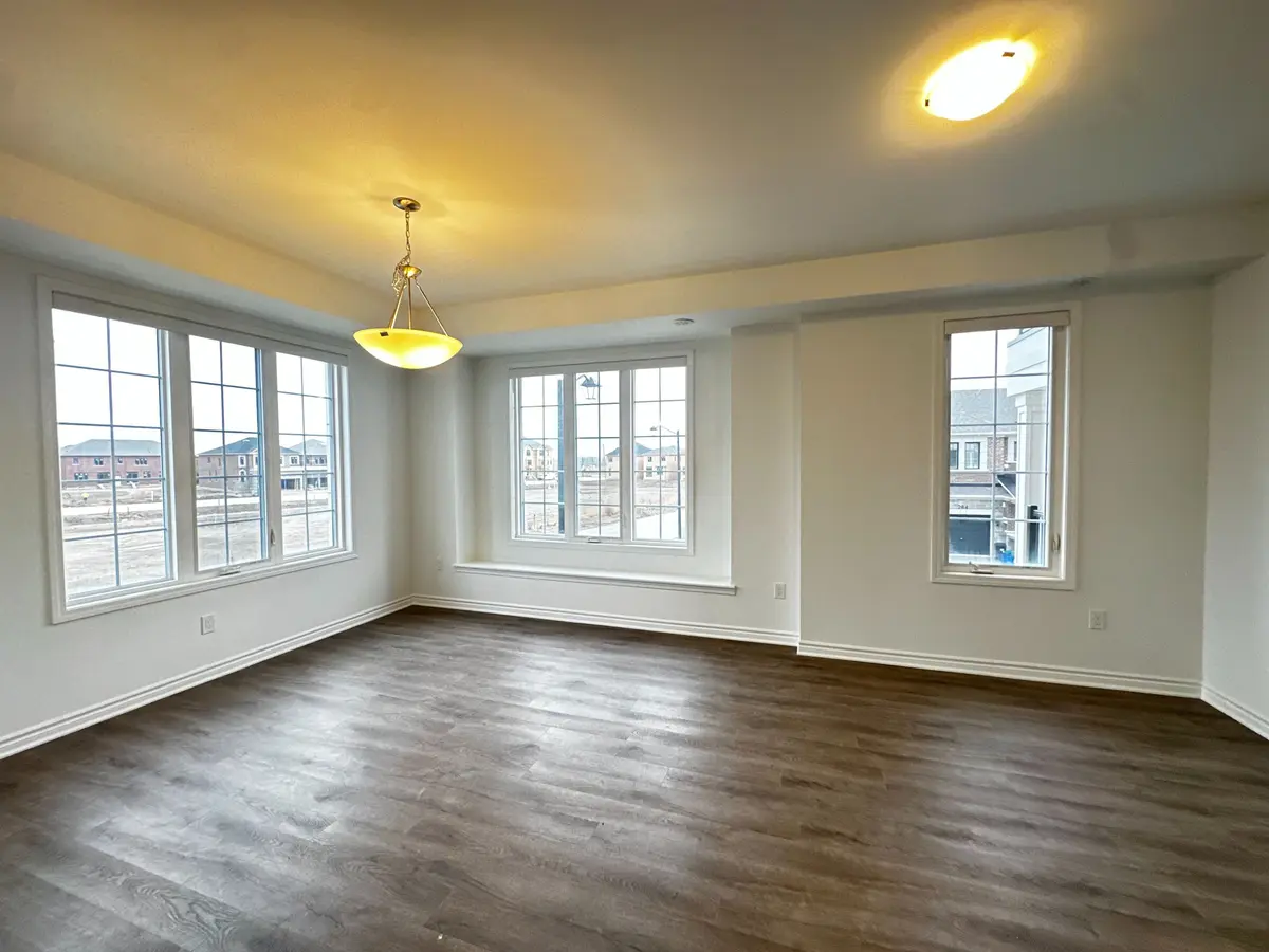 1259 Lily CRES #15, Milton, ON L9E 2C1