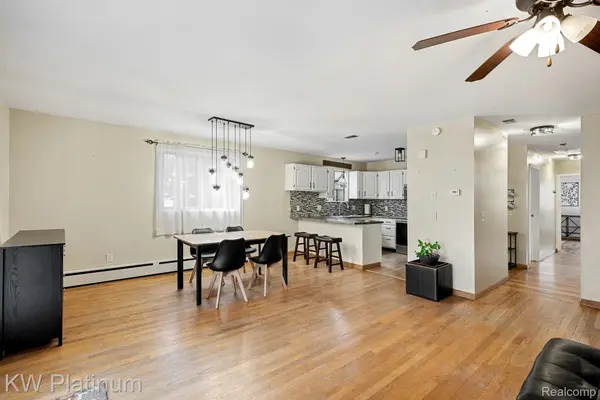 185 Michelson RD, Rochester Hills, MI 48307