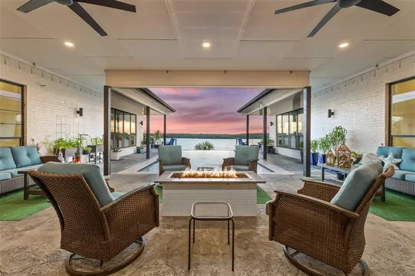 582 Oak Point Drive, May, TX 76857