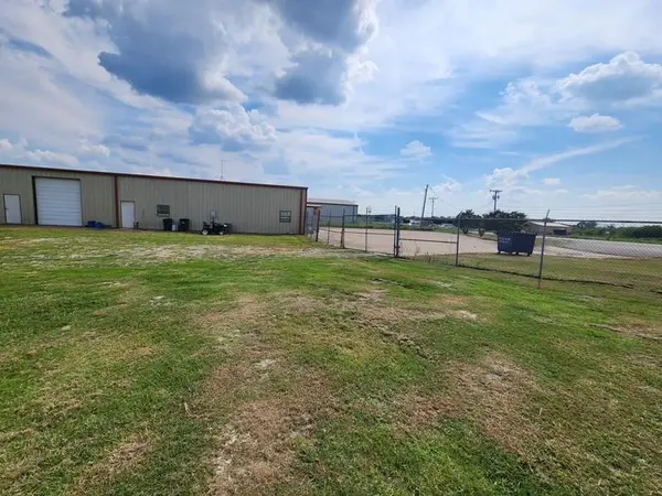 251 Southern Drive, Royse City, TX 75189