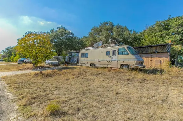 513 Fm 3118, Clifton, TX 76634