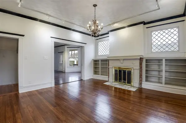 1616 Fairmount Avenue, Fort Worth, TX 76104