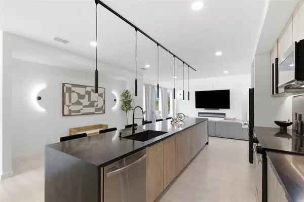 1810 Kraft Street, Dallas, TX 75212