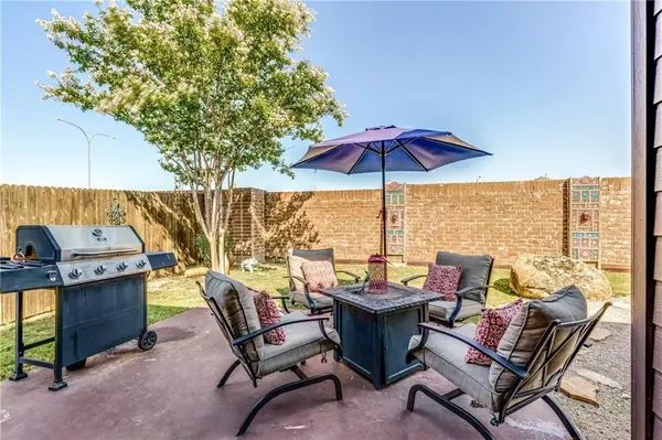 9345 Comanche Ridge Drive, Fort Worth, TX 76131