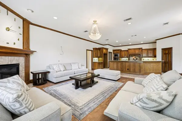 7260 Misty Glen Lane, Midlothian, TX 76065