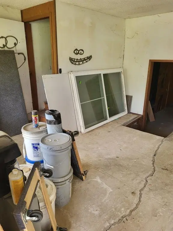 1938 Hillcrest Circle, Gordonville, TX 76245