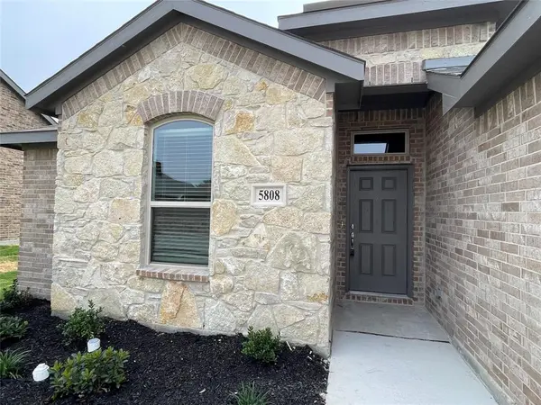 5808 Utopia Drive, Fort Worth, TX 76179