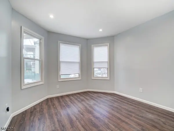 209 N 4Th Street, Paterson City, NJ 07522