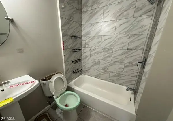 161 19Th St, Union City, NJ 07087