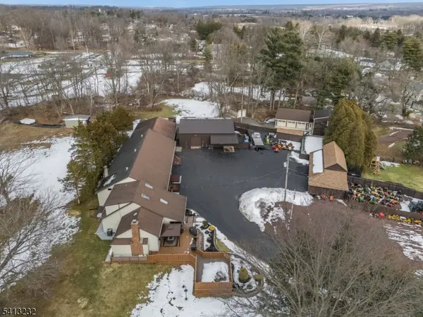 5 Larison Ln, East Amwell Twp., NJ 08551