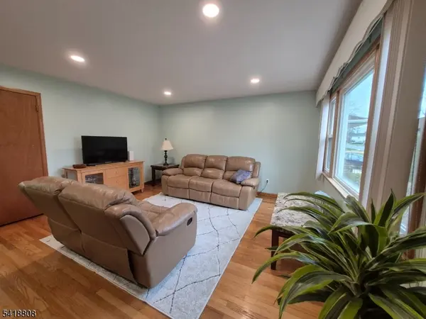 223 Fairmount Ave, South Plainfield Boro, NJ 07080