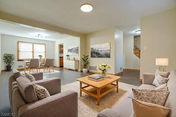 11 LENOX ST, Edison Twp., NJ 08817