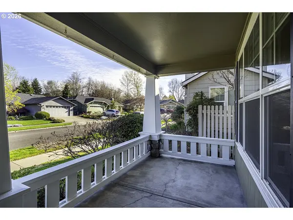 3350 EDGEWATER DR, Medford, OR 97504