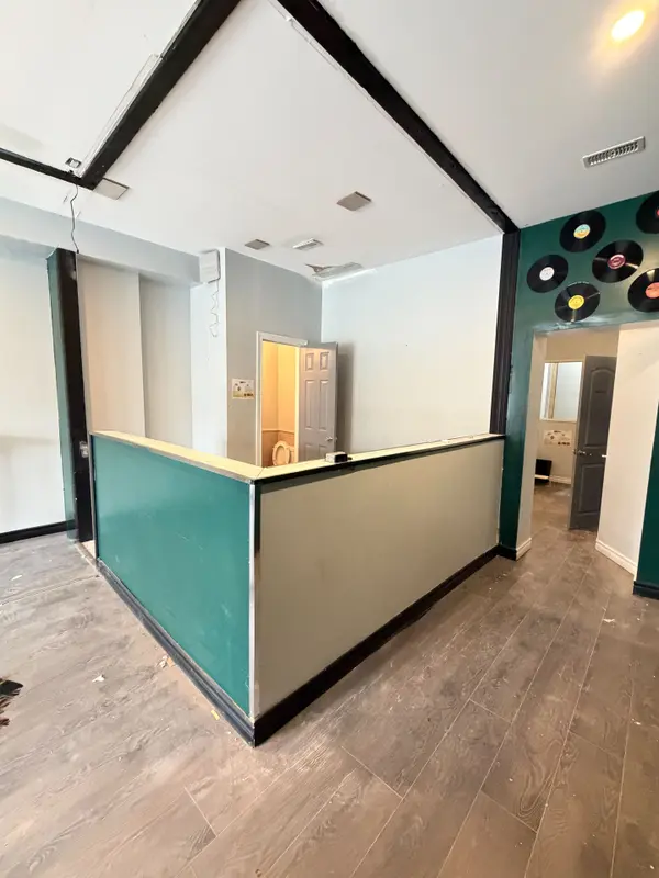 850 Bathurst ST #Ground, Toronto C02, ON M5R 3G1