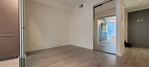 155 Yorkville AVE #605, Toronto C02, ON M5R 1C4