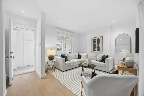 38 Kenwood AVE, Toronto C03, ON M6C 2R9