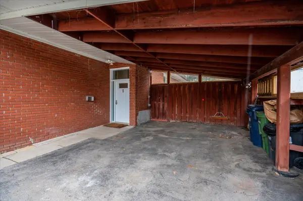 3782 St.Clair AVE E, Toronto E08, ON M1M 1V2