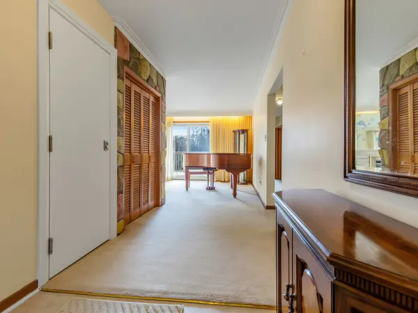 62 Felicity DR #Main, Toronto E09, ON M1H 1E3