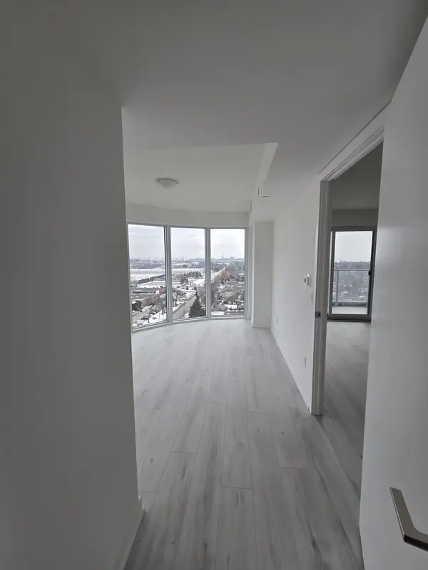 1010 Sandy Beach Rd RD #1305, Pickering, ON L1W 3V9