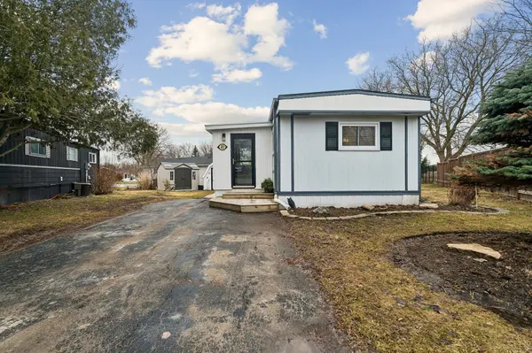 10 Pinecrest CIR, Innisfil, ON L0L 1L0