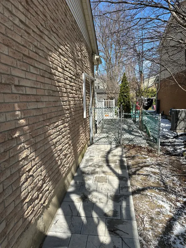 63 Innisbrook CRES #Basement, Markham, ON L3T 5A9