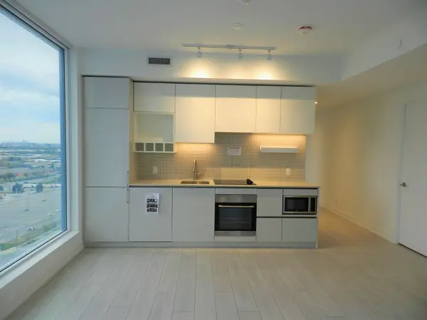 5 Buttermill AVE #2102, Vaughan, ON L4K 0J5