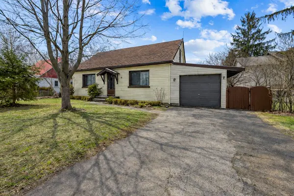 11 Centre ST, Essa, ON L0M 1B0