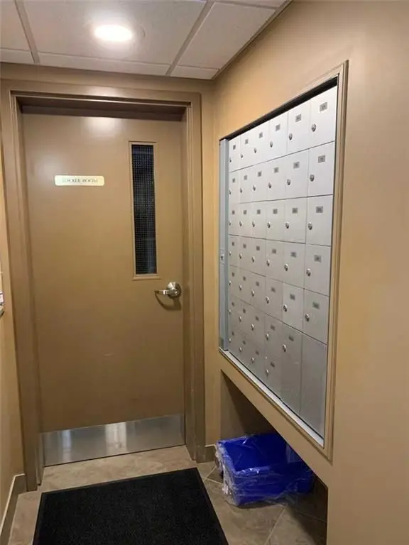 500 Mapleview DR W #203, Barrie, ON L4N 6C3