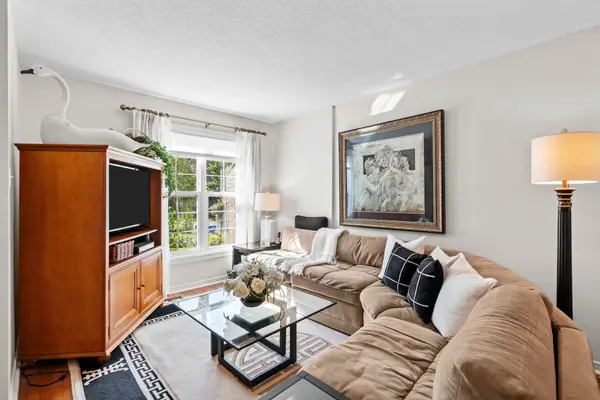 2272 Mowat AVE #56, Oakville, ON L6H 5L8