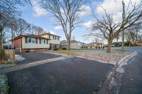 30 Parkway AVE, Brampton, ON L6X 2G4