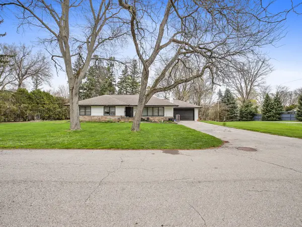 167 Blue Water PL, Burlington, ON L7L 2J3