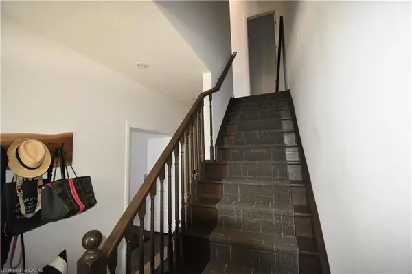 2362 NEW ST #5, Burlington, ON L7R 1J6