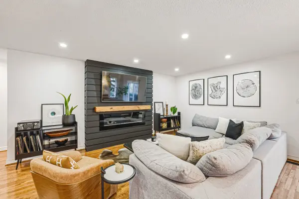 980 Glen View AVE, Burlington, ON L7T 3Y6