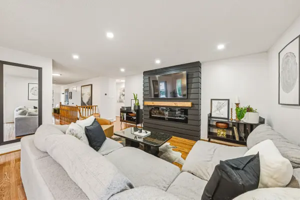 980 Glen View AVE, Burlington, ON L7T 3Y6