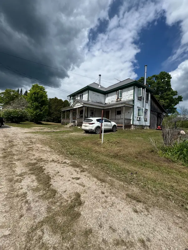 1233 Kingston Line, Lanark Highlands, ON K0H 2B0