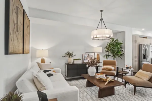 1126 Spoor ST, Kanata, ON K2W 0N4