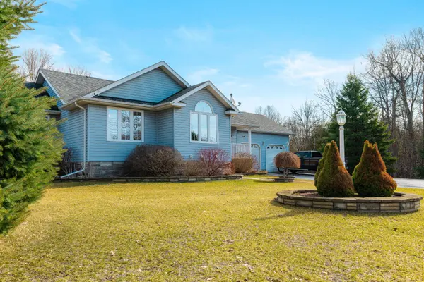 1561 Blue Church RD, Augusta, ON K0E 1T0