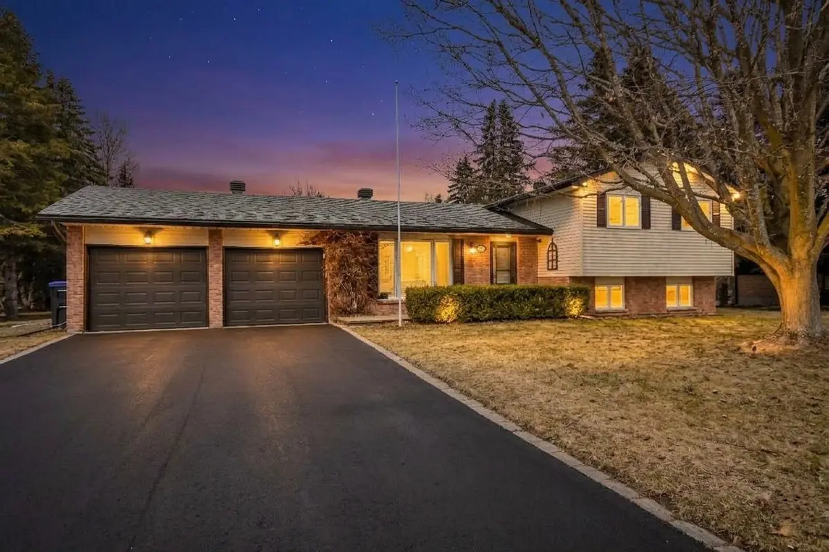 228 Spencer AVE, Essa, ON L0L 2N0