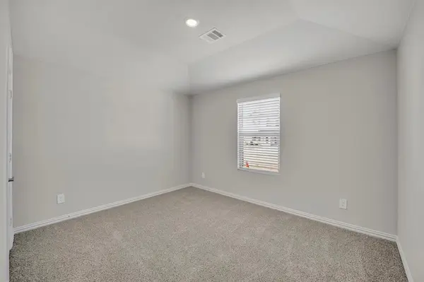 315 Sugarlands Drive, Greenville, TX 75402