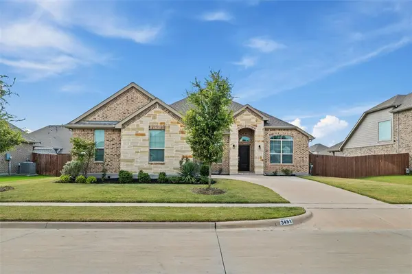3451 Hidden Hollow Drive, Grand Prairie, TX 76065